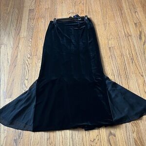 Elegant Black Velvet Skirt
